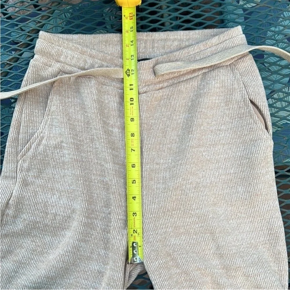 7 For All Mankind Wide-Leg Knit Drawstring Pants in Light Tan/Cream - Picture 7 of 9